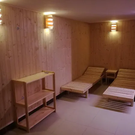 In Le Any With Sauna And Jacuzzi Βίλα