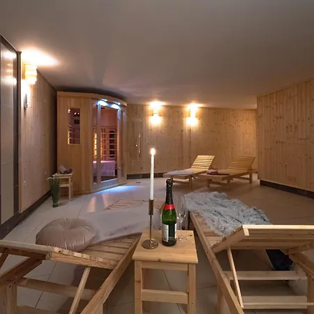 Βίλα In Le Any With Sauna And Jacuzzi Lesany (Benesov)