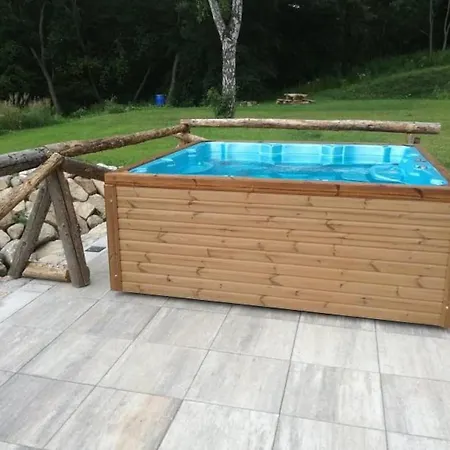 In Le Any With Sauna And Jacuzzi